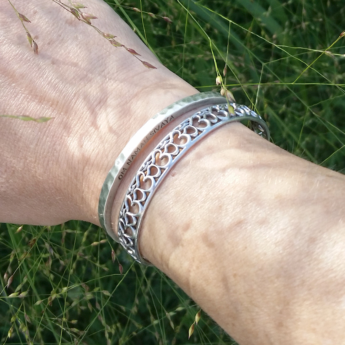 Continuous Om Cuff