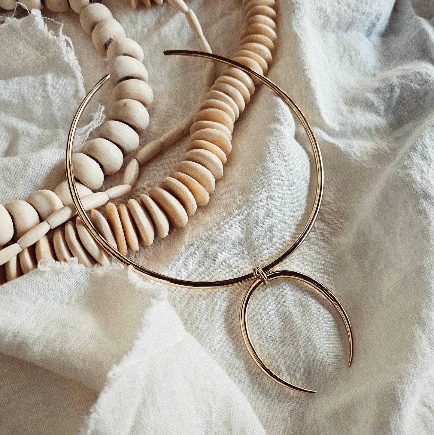 Solid brass smooth minimal collar arc claw necklace talan
